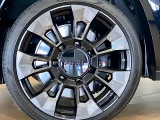 BMW XM XM 480 kW 653 CV