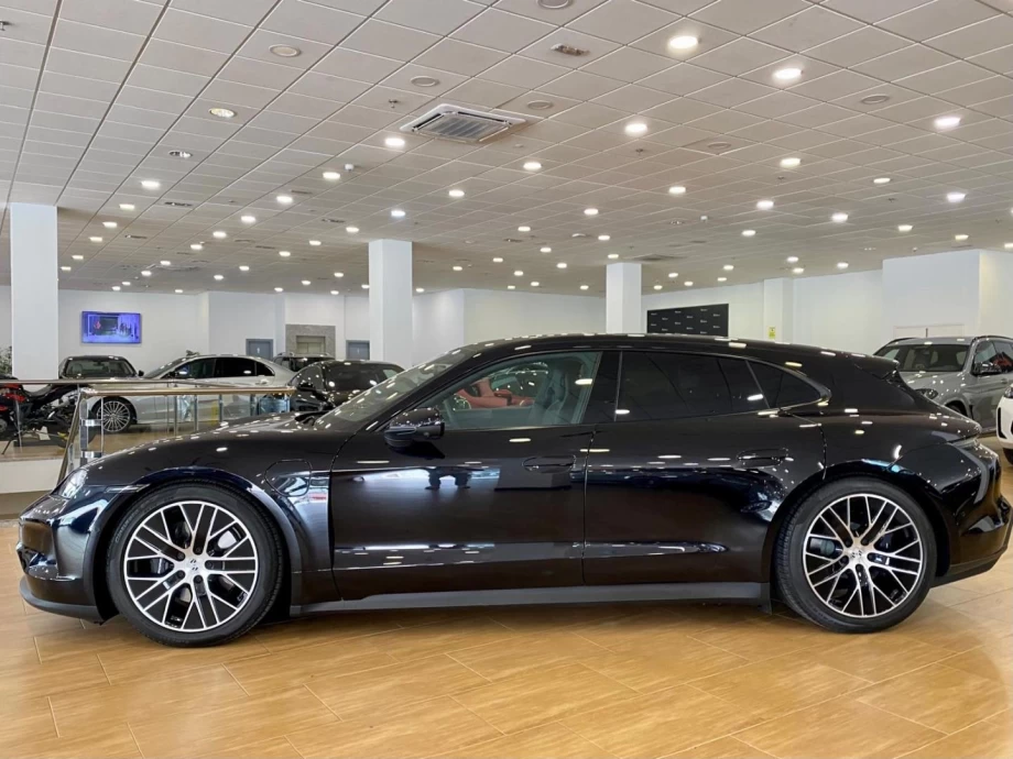 PORSCHE Taycan Sport Turismo