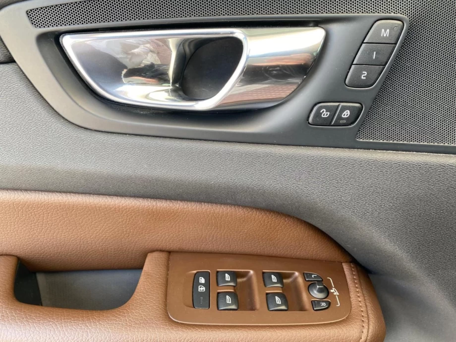 VOLVO XC60 2.0 D4 AWD Inscription Auto
