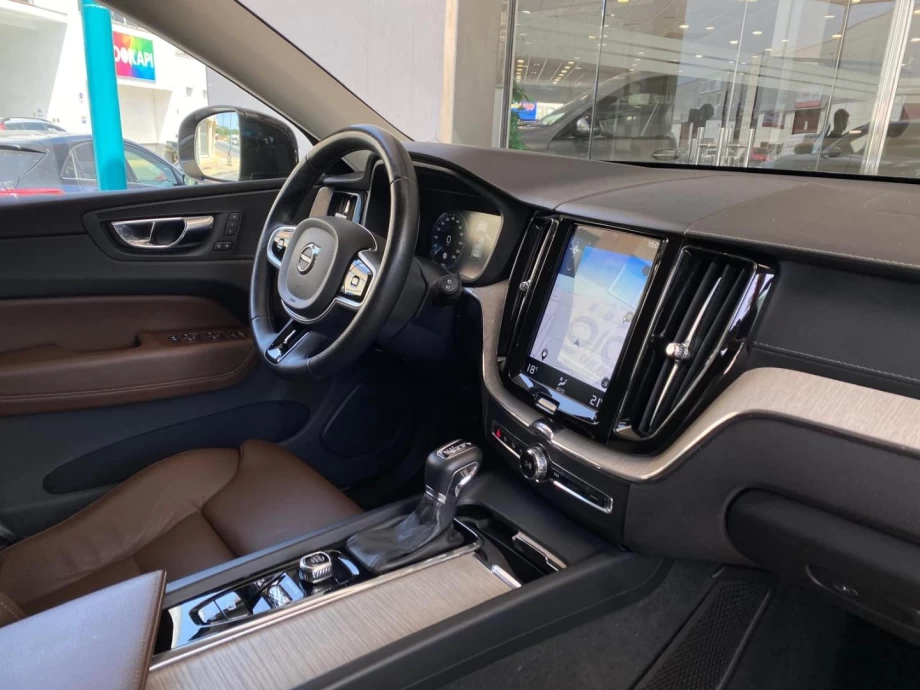VOLVO XC60 2.0 D4 AWD Inscription Auto