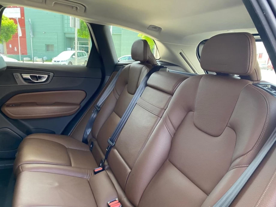 VOLVO XC60 2.0 D4 AWD Inscription Auto