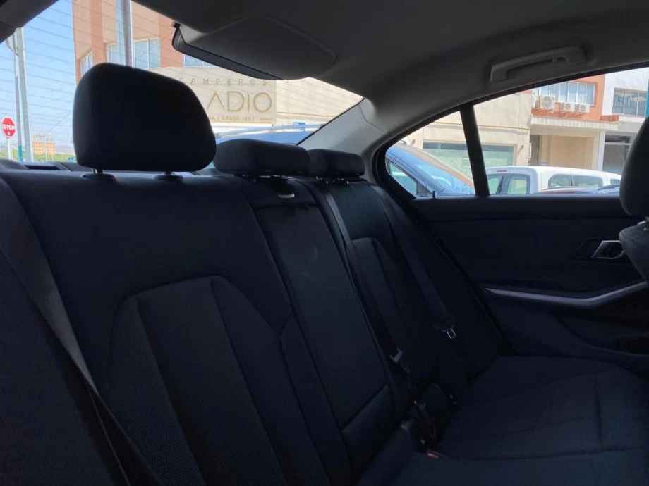 BMW Serie 3 318d Auto.