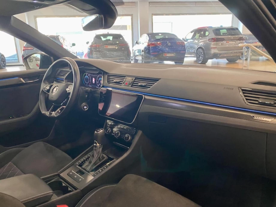 SKODA Superb Combi Sportline 1.4 TSI iV PHEV DSG
