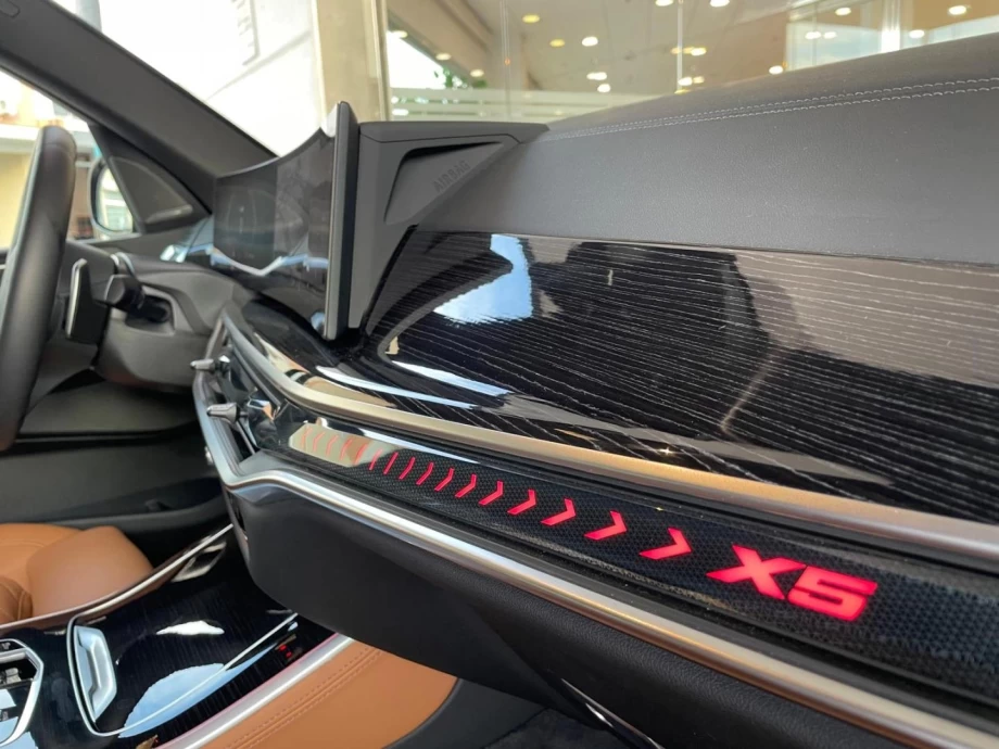 BMW X5 xDRIVE30d PACK M