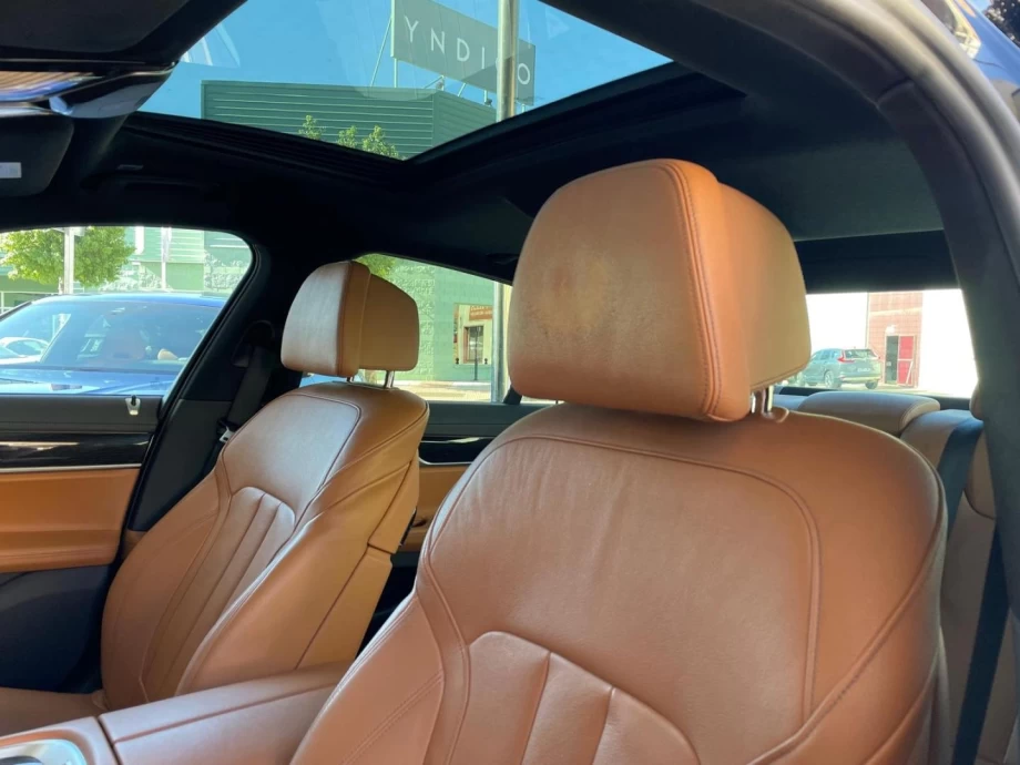 BMW Serie 7 745e PACK M