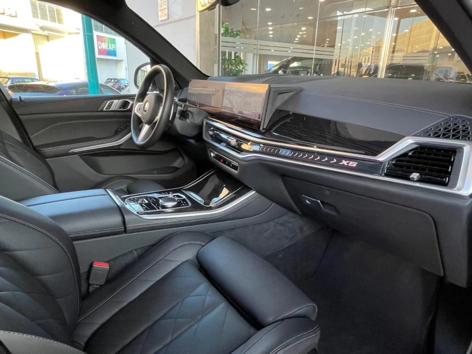 BMW X5 xDRIVE30d PACK M