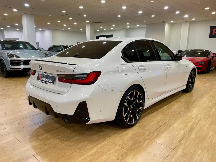 BMW Serie 3 330i Auto. PACK M