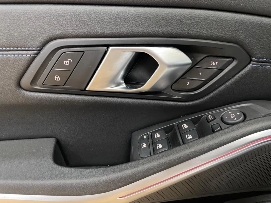 BMW Serie 3 330i Auto. PACK M