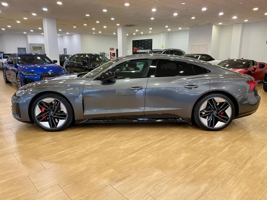 AUDI e-tron GT 60 quattro 350kw 476cv