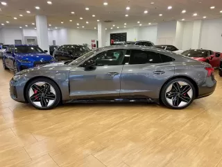 AUDI e-tron GT 60 quattro 350kw 476cv