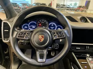 PORSCHE Cayenne Turbo