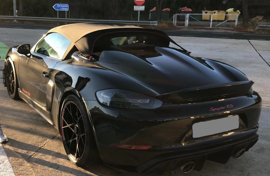 PORSHCE 718 BOXSTER SPYDER RS