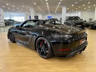 PORSHCE 718 BOXSTER SPYDER RS