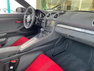 PORSHCE 718 BOXSTER SPYDER RS