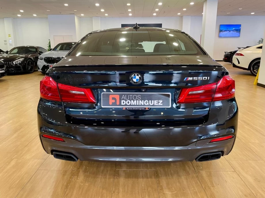 BMW Serie 5 M550i xDrive