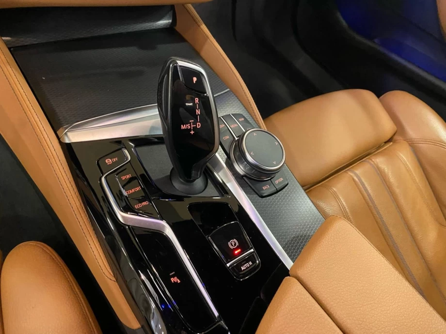 BMW Serie 5 520dA Touring PACK M