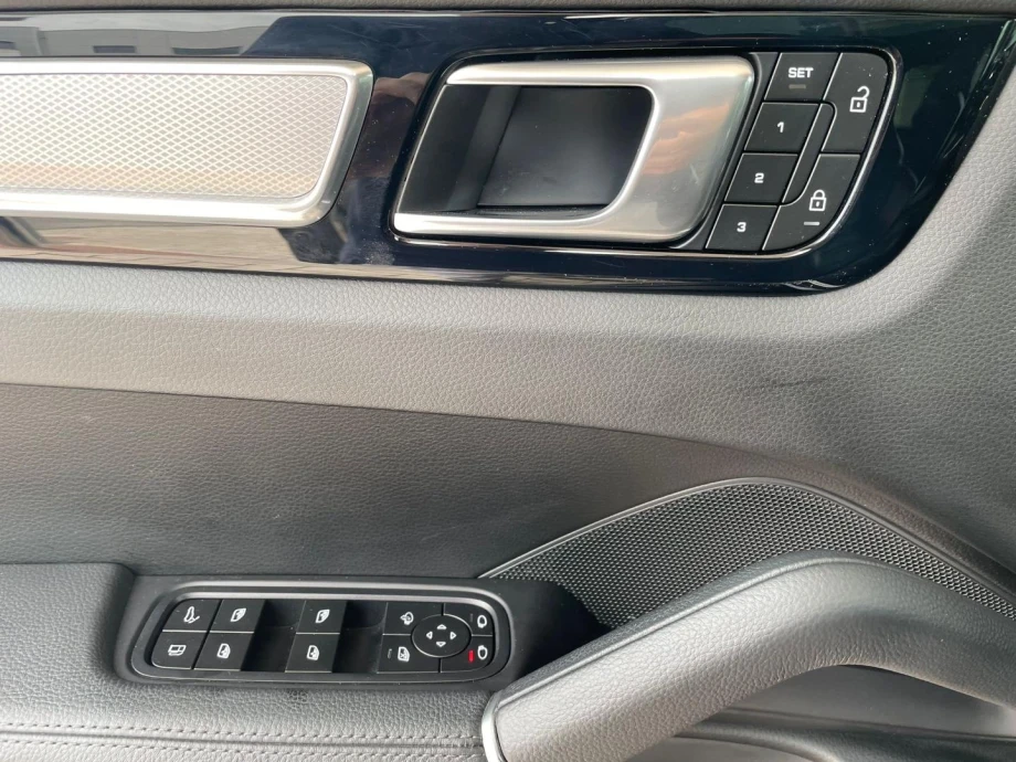 PORSCHE Cayenne Coupé EHybrid