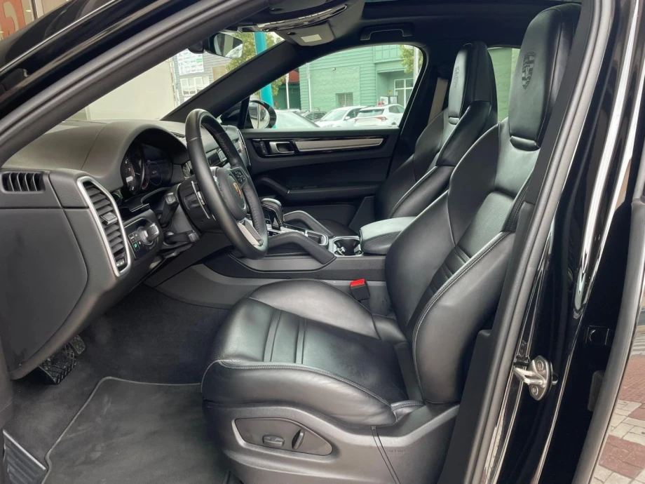 PORSCHE Cayenne Coupé EHybrid