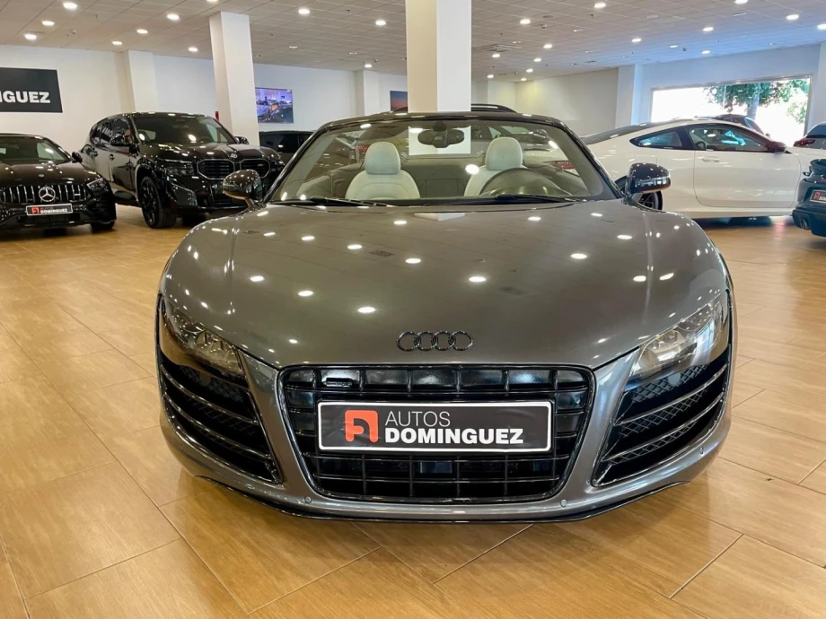 AUDI R8 Spyder 5.2 FSI V10 quattro