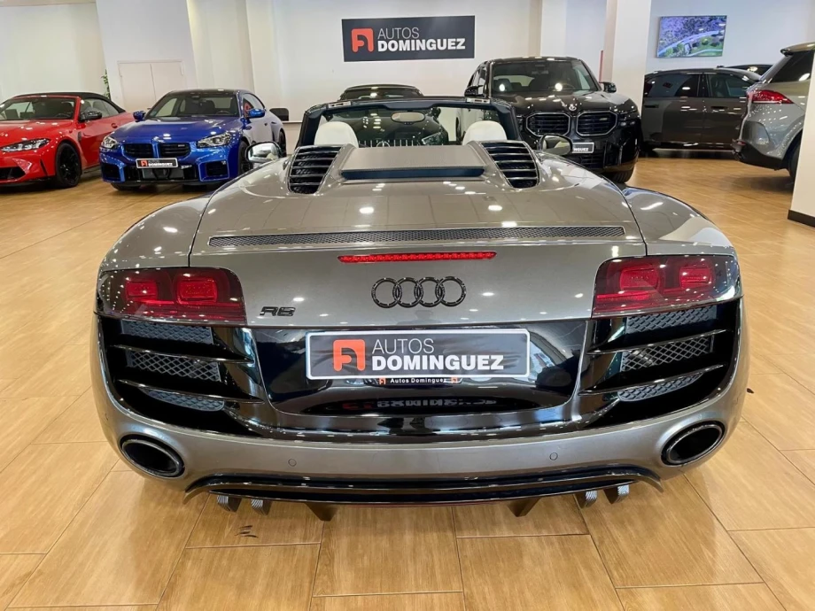 AUDI R8 Spyder 5.2 FSI V10 quattro