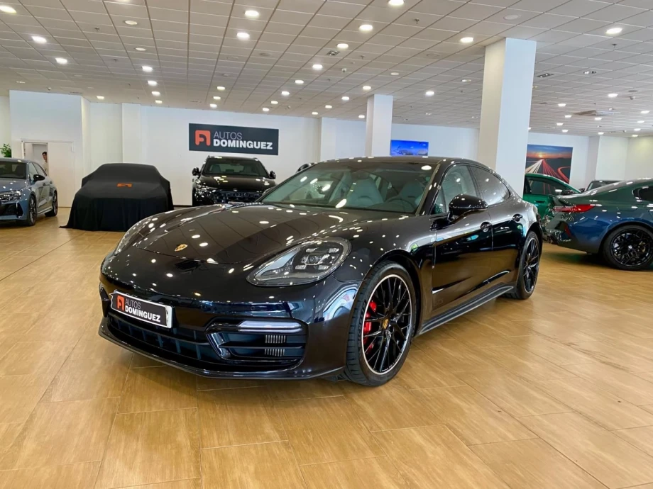 PORSCHE Panamera GTS
