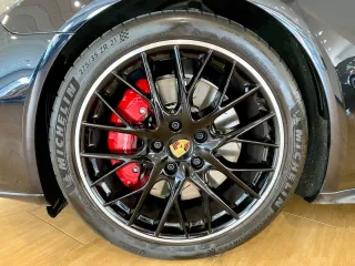 PORSCHE Panamera GTS
