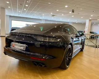 PORSCHE Panamera GTS