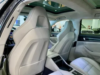 PORSCHE Panamera GTS