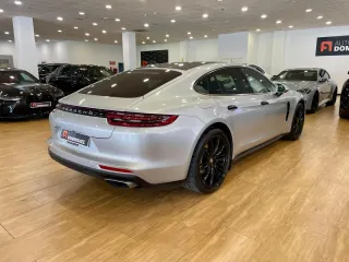 PORSCHE Panamera 4 E-Hybrid