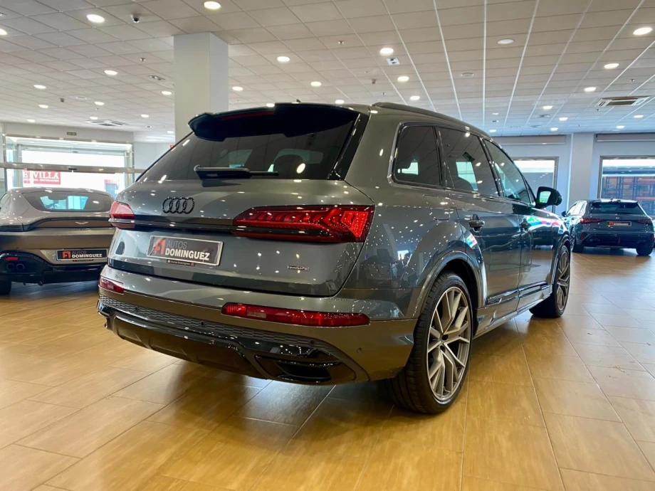 AUDI Q7 Black line 50 TDI 210kW 286CV q. tip.