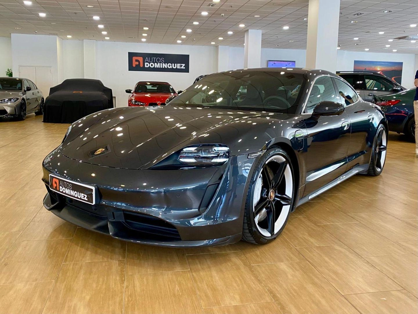PORSCHE Taycan Turbo