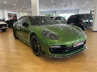 PORSCHE Panamera 4 EHybrid 10 Years Edition