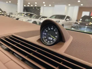 PORSCHE Panamera 4 EHybrid 10 Years Edition