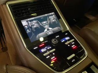 PORSCHE Panamera 4 EHybrid 10 Years Edition