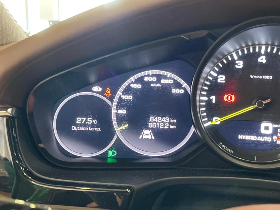 PORSCHE Panamera 4 EHybrid 10 Years Edition