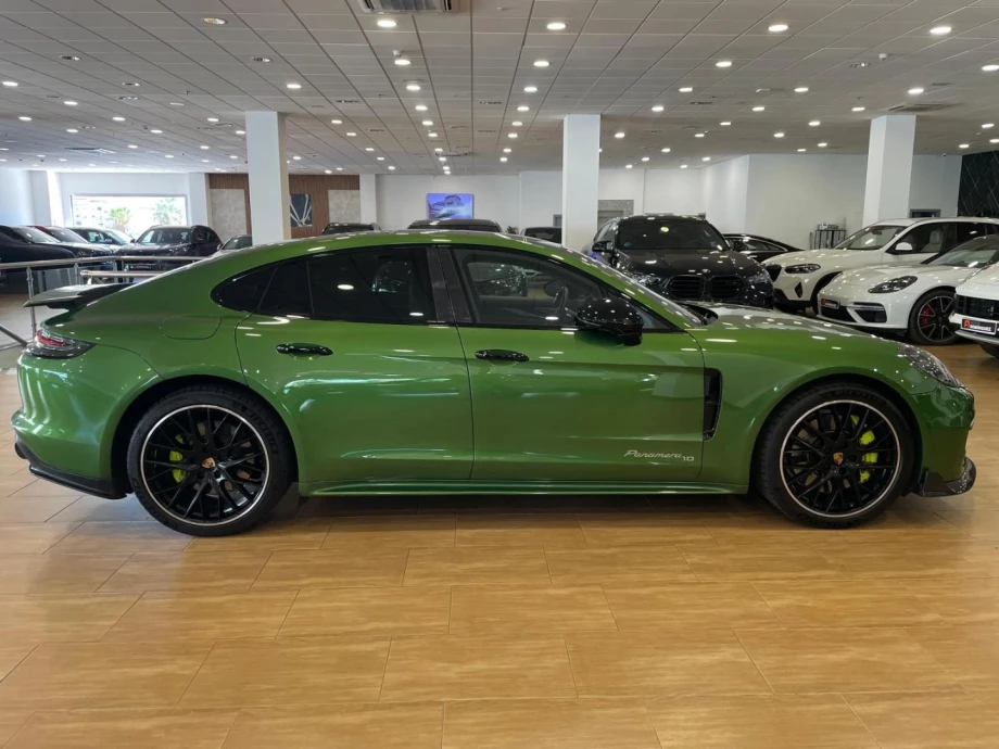PORSCHE Panamera 4 EHybrid 10 Years Edition