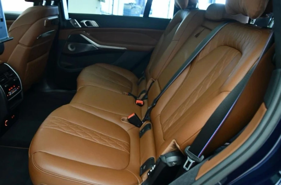 BMW X7 M60i xDrive