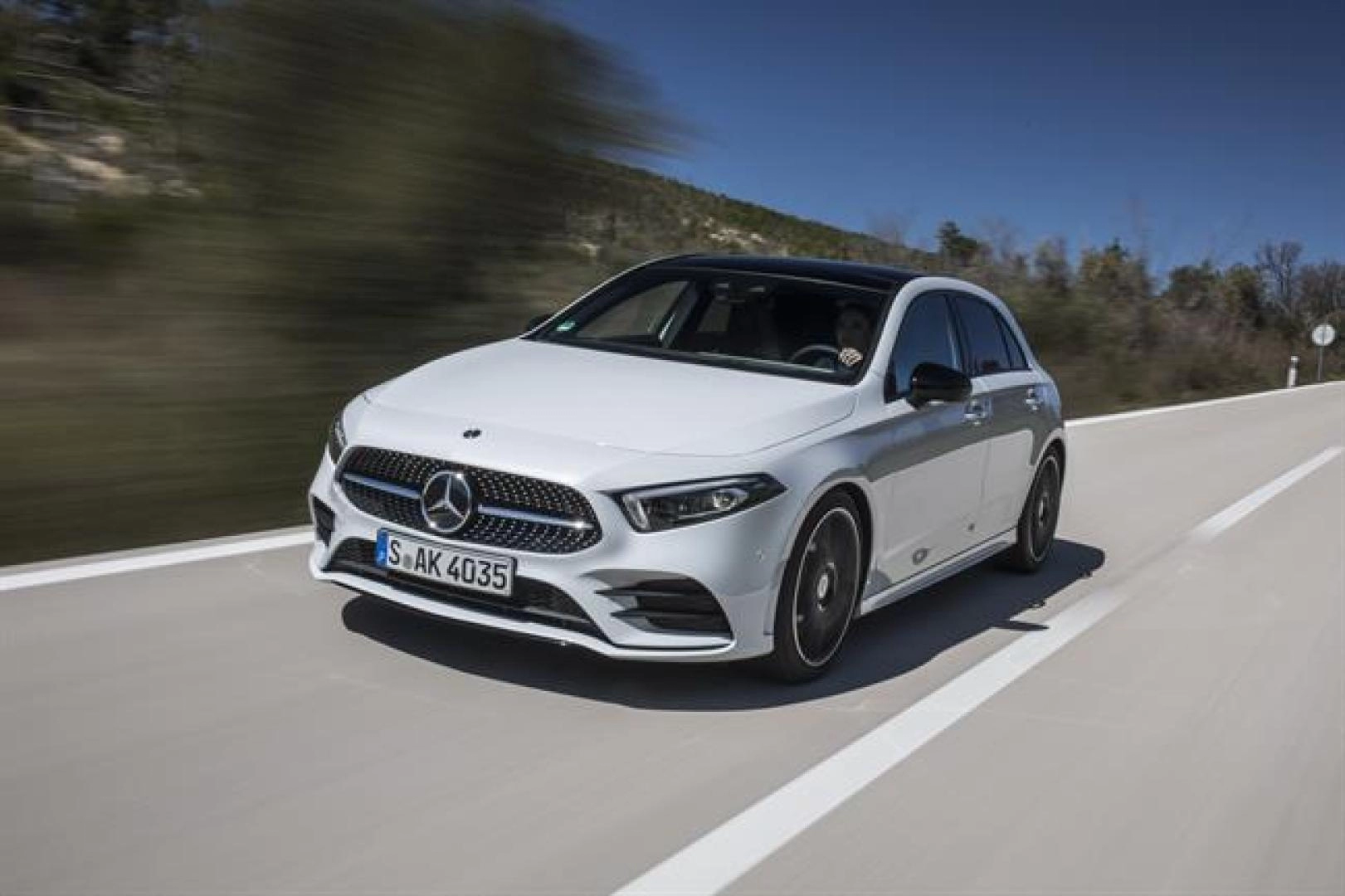blog23-1-mercedes-17-5-18-64029176ef865.jpg.webp