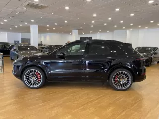 PORSCHE Cayenne S