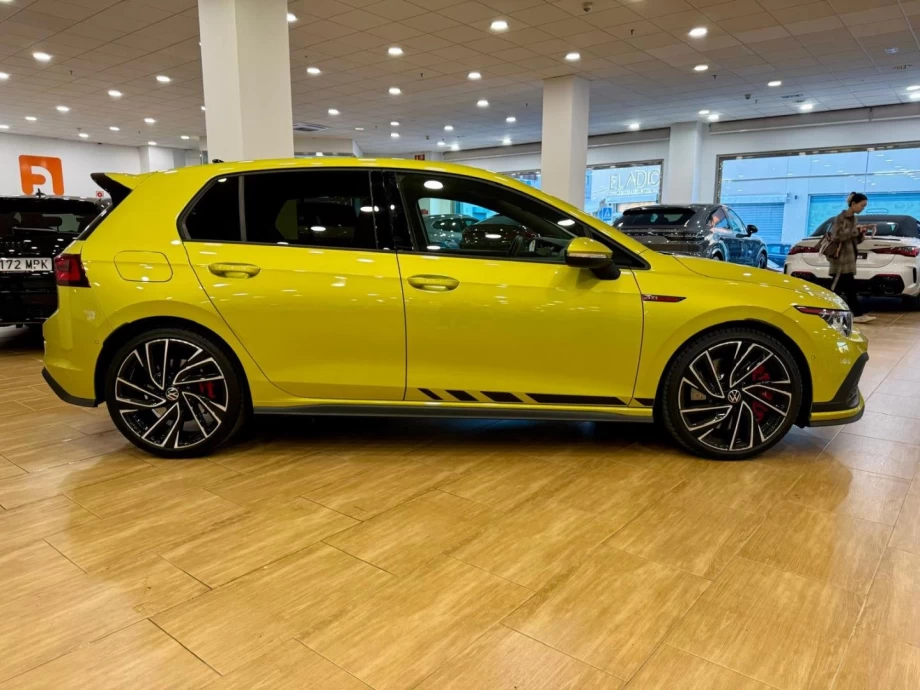 VOLKSWAGEN Golf GTI Clubsport 2.0 TSI 221kW 300CV DSG