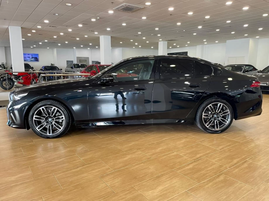BMW Serie 5 520d PACK M