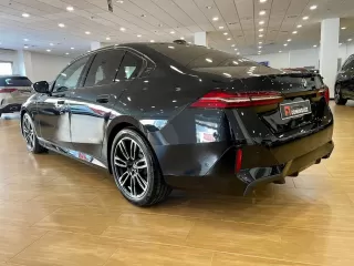 BMW Serie 5 520d PACK M