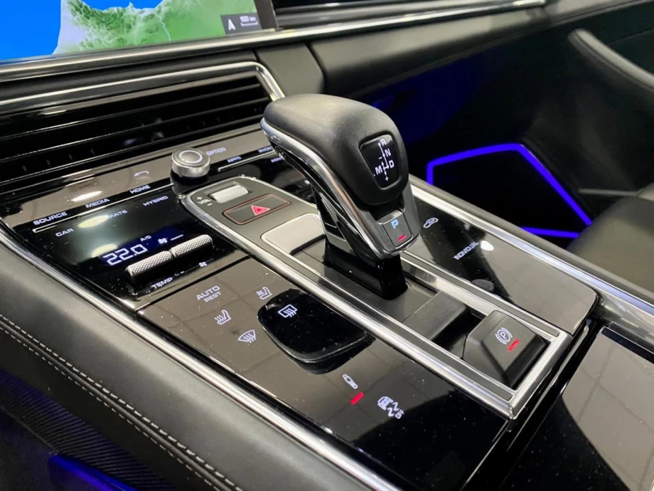 PORSCHE Panamera 4 EHybrid