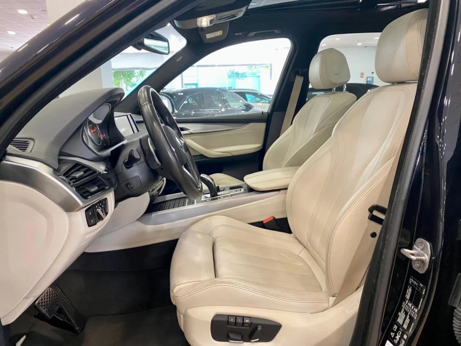 BMW X5 xDRIVE30d PACK M