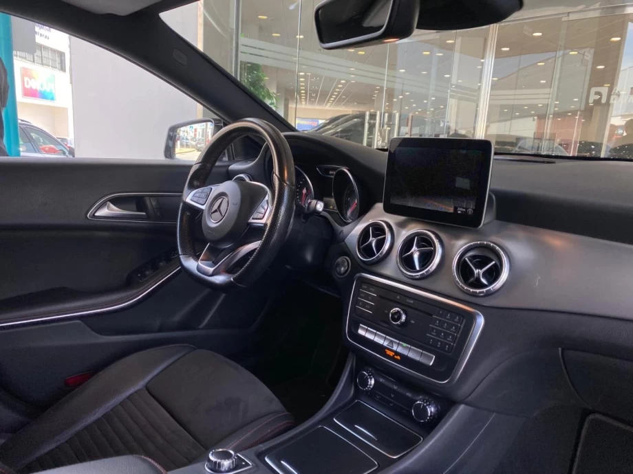 MERCEDES-BENZ Clase CLA 200 d Shooting Brake PACK AMG