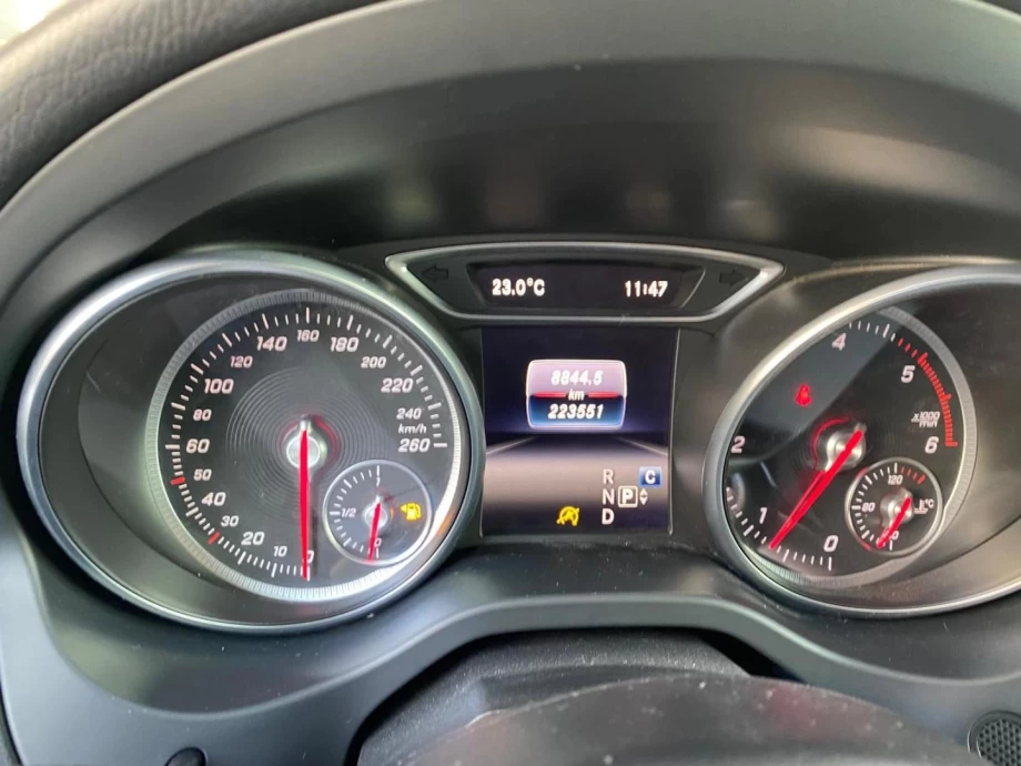 MERCEDES-BENZ Clase CLA 200 d Shooting Brake PACK AMG