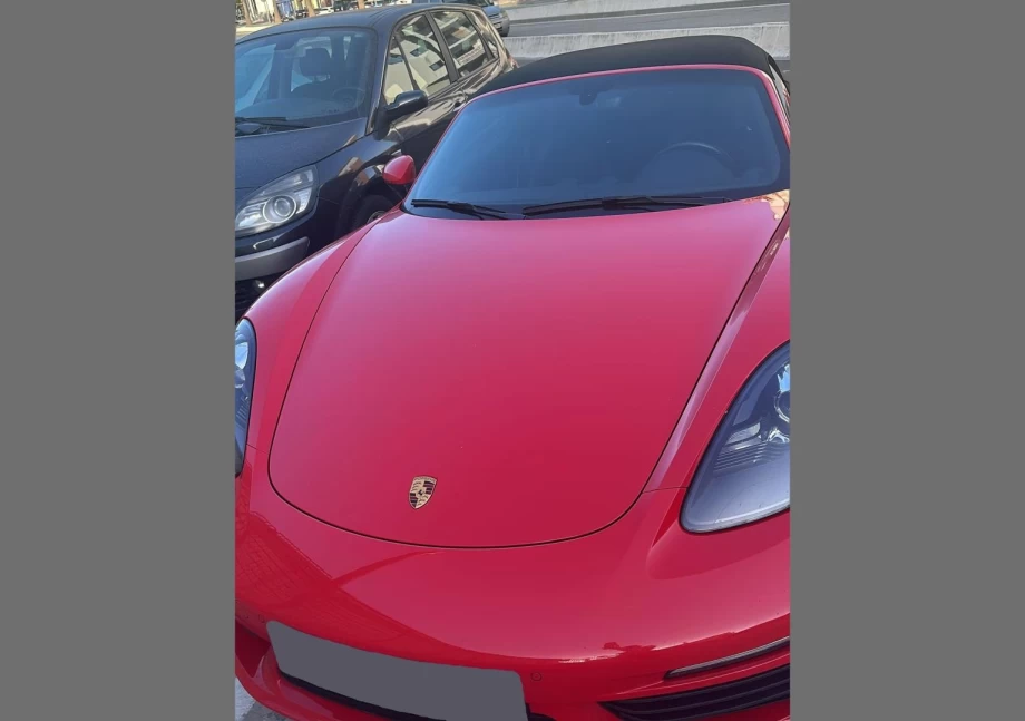 PORSCHE 718 Boxster