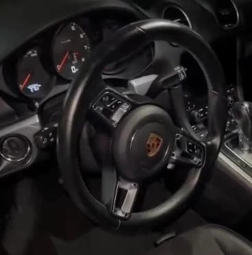 PORSCHE 718 Boxster
