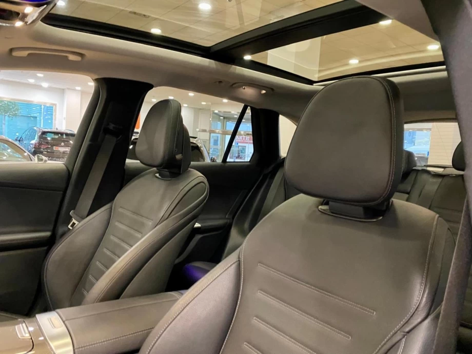 MERCEDES-BENZ GLC GLC 300 e 4MATIC