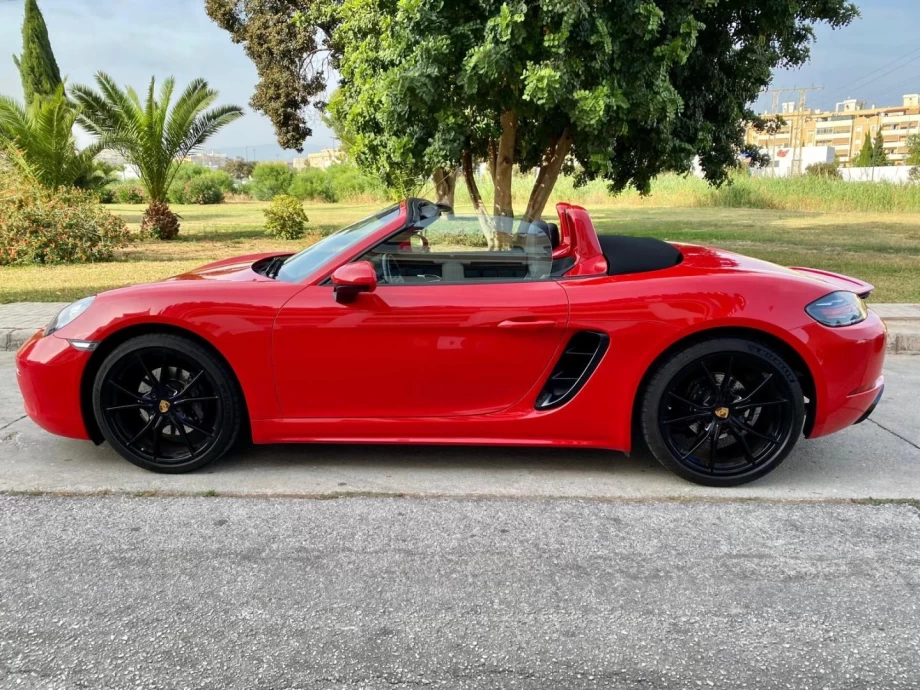 PORSCHE 718 Boxster
